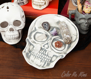 Arlington Color Me Mine Vintage Skull Plate